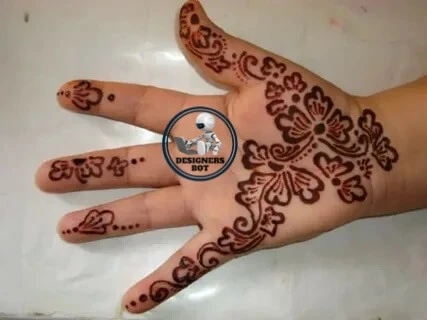 Easy And Simple Mehndi Designs For Kids That Melt Hearts